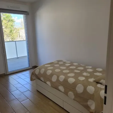 Superbes Neufs A * Montpellier